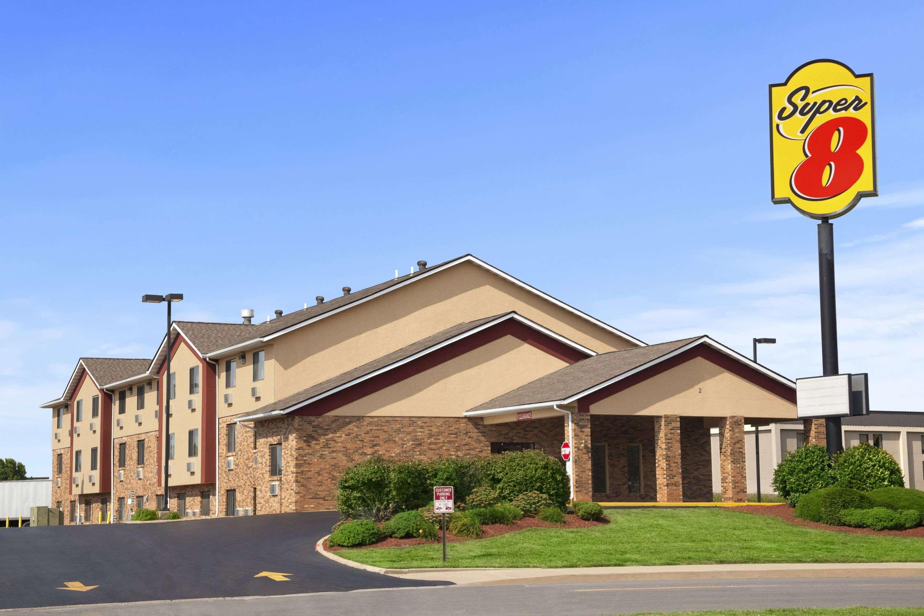 Super 8 By Wyndham Collinsville St. Louis מראה חיצוני תמונה